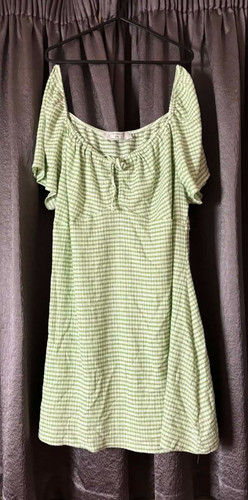 Primark green crinkle cap