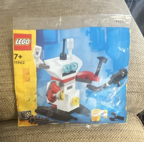Lego creator building - creator, robot