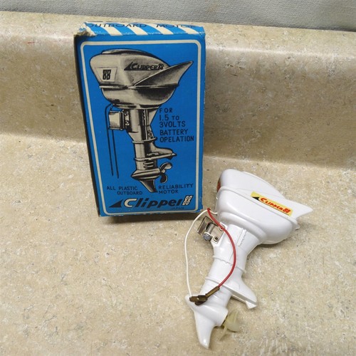 Vintage clipper plastic - 88,