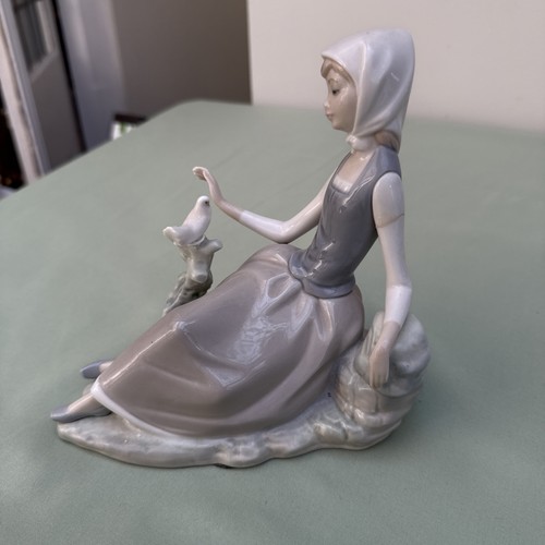 Lladro shepherdess with - lladro,