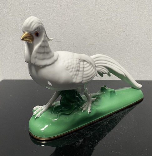Porcelain figurine toe - figurine,,