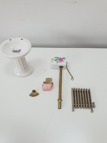 Vintage ceramic metal dolls - &,