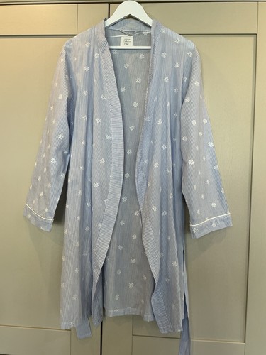 Blue striped daisy - blue,