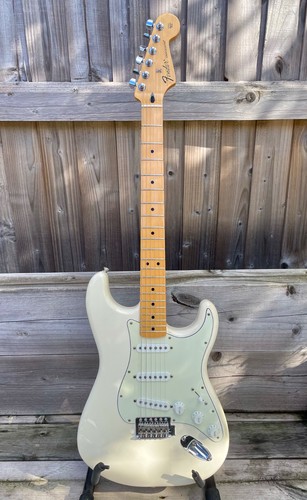 Fender stratocaster 2017 - 2017, –