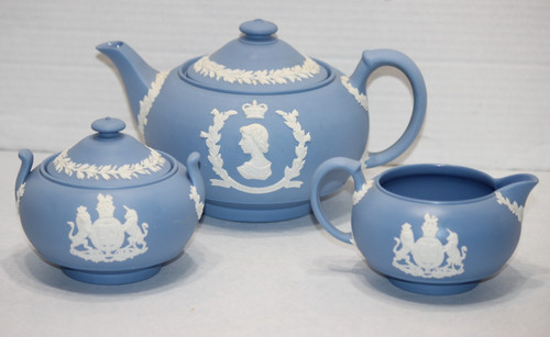 Wedgwood queen elizabeth - queen, ii