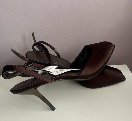 Nwt brown peep - toe, ankle
