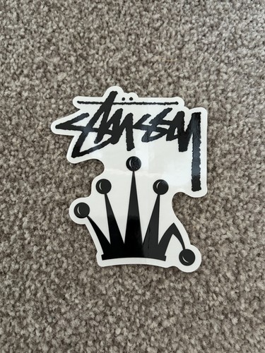 Stussy script over - script, crown