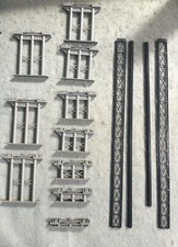 Hornby R658 Elevated Piers