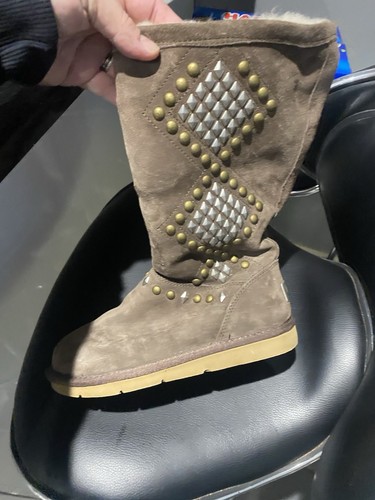 Ugg boots - ugg,