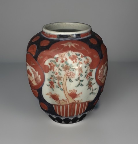 Imari vase