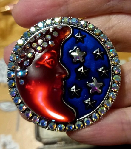 Brooch seaview half moon - brooch,