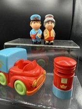 ELC Happyland Postman & Lady