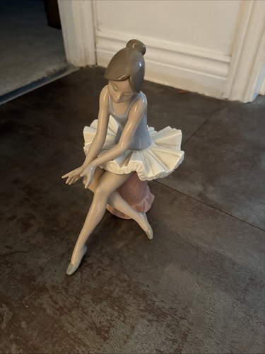 Nao lladro figurine ballerina - nao,