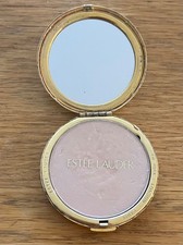 Este Lauder Face Powder & Refill.