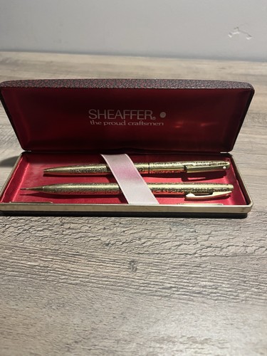 Sheaffer grape vine - white, dot