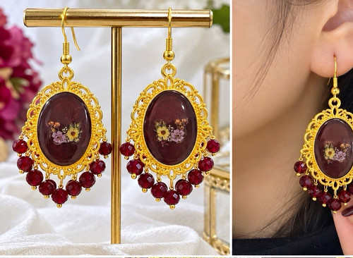Handmade maroon resin earrings - maroon,