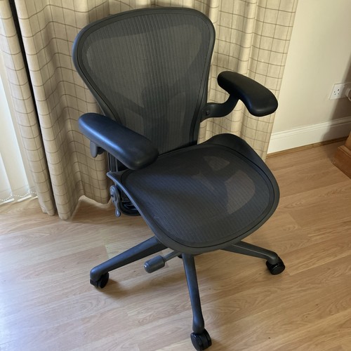 New aeron graphite - new, graphite/graphite