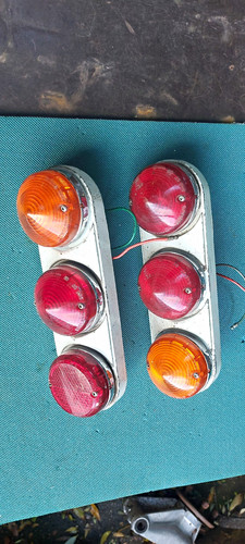 Vauxhall viva rear light - sl,