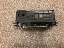 TRIANG R152 BR BLACK 0-6-0