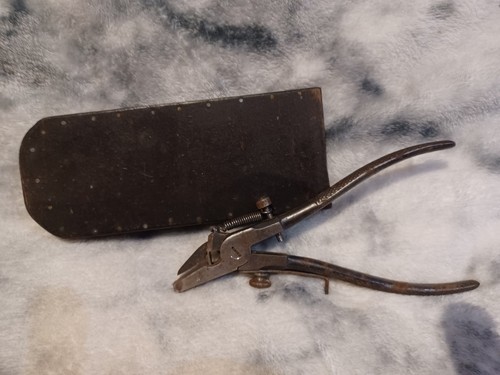 Antique saw tooth setting - antique,