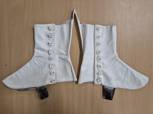 White spats - spats, 4)