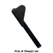 PRESTON INNOVATIONS FRONT WHEEL AXLE BAR UPRIGHT ONLY SPARE FOR SHUTTLE TROLLEY