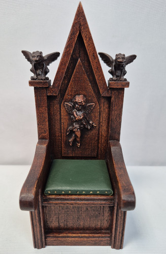 Michael mortimer gothic throne - mortimer,