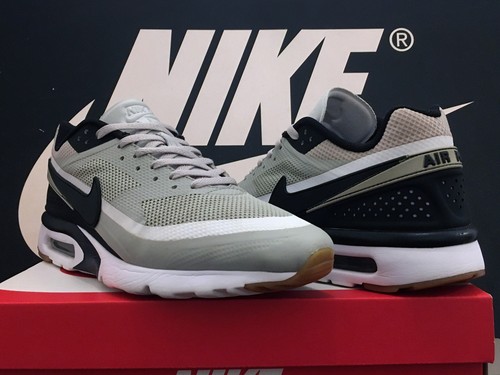 Vtg 2017 nike air max - air, bw
