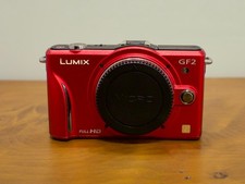 Panasonic LUMIX DMC-GF2 12.1MP