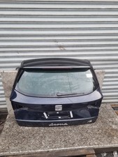 SEAT ARONA FR TAILGATE IN BLUE