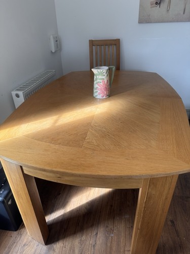 Solid oak dining table - oak,