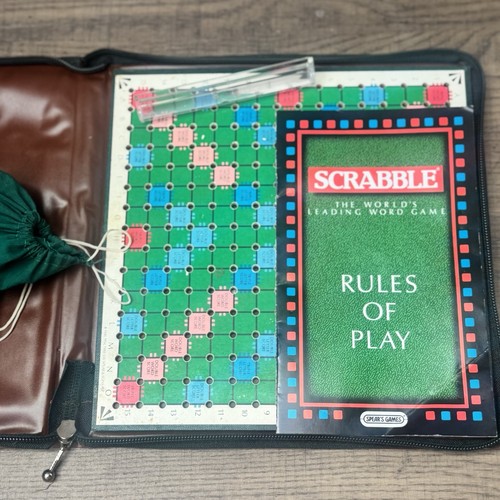 Vintage scrabble deluxe travel - deluxe,
