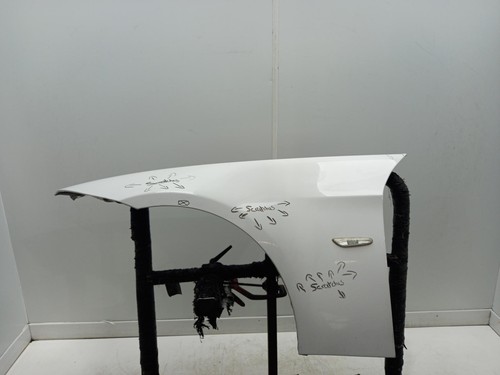 Bmw series left - front, wing