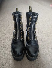 Dr Martens Size 6 Women’s