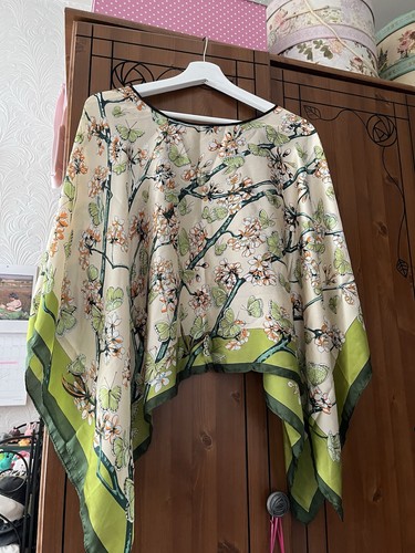 Beach cover poncho style - poncho,