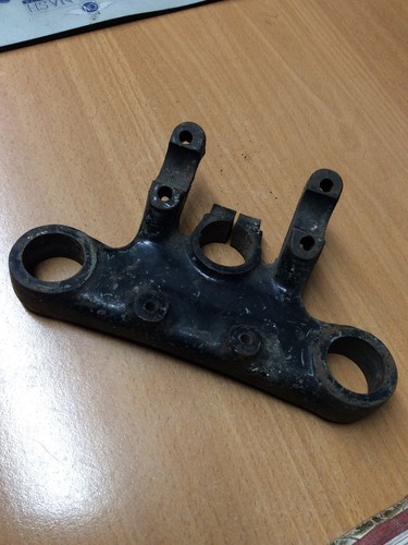 Motorcycle top yoke - top,