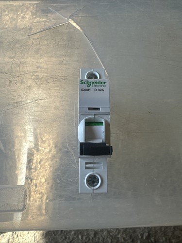 Schneider ic60h 32a mcb - schneider,