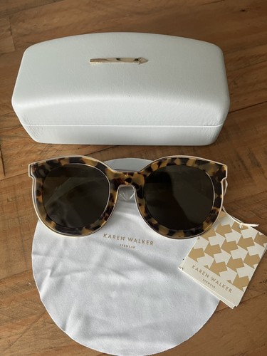 Karen walker super spaceship - walker,