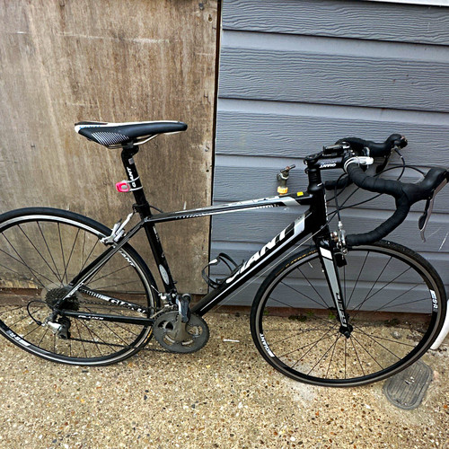 Giant defy road - giant,