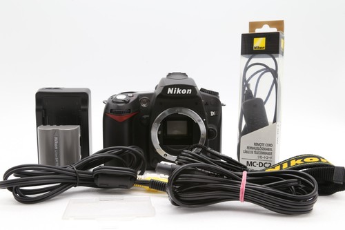 Nikon d90 3mp digital slr - nikon,