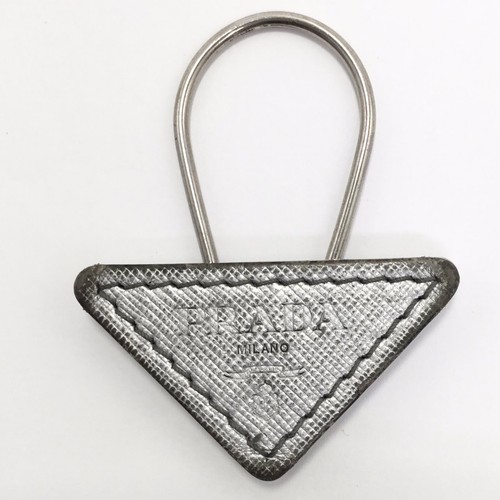 Auth prada keyring triangle - auth,