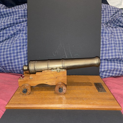 Vintage brass pound deck - brass, 32