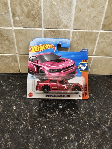 Hot wheels dodge - hot, chager