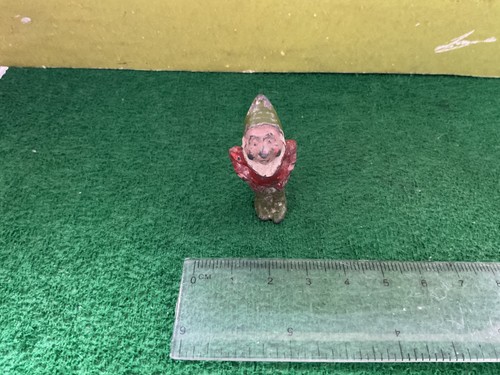 Vintage britains lead toy - britains,