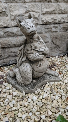 Grey gothic medium dragon with - grey,