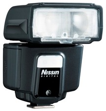 Nissin i40 Flashgun - Fuji Fit