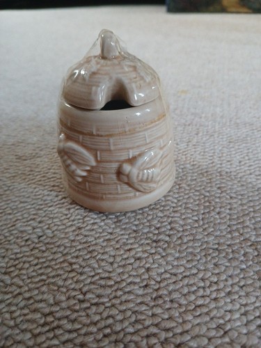 Beehive honey pot ceramic made - pot,