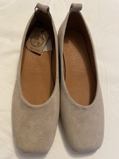 Koala Bay Ballet Flats - Size 5 Brand New