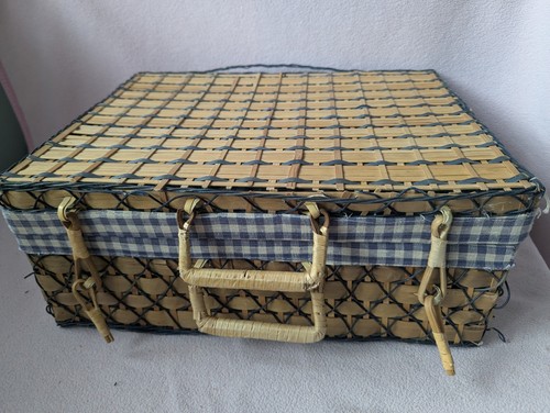 Vintage traditional wicker - vintage,