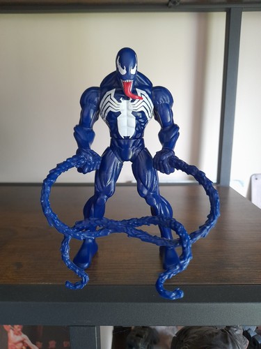 Venom action figure - action,